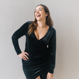 Aksamitna sukienka do karmienia piersią Paris czarna