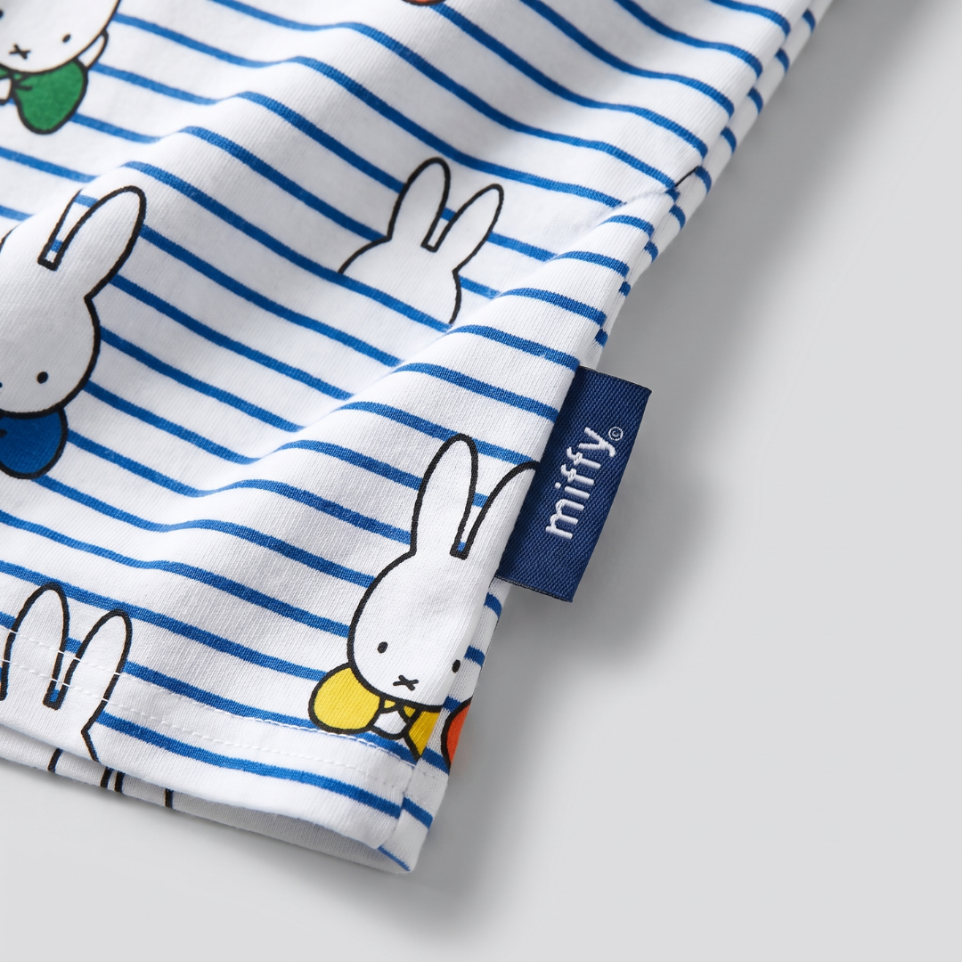 Miffy x Zipster etiqueta tejida en el conjunto de pijama infantil de bambú «Peek-a-Boo Blue» de Miffy