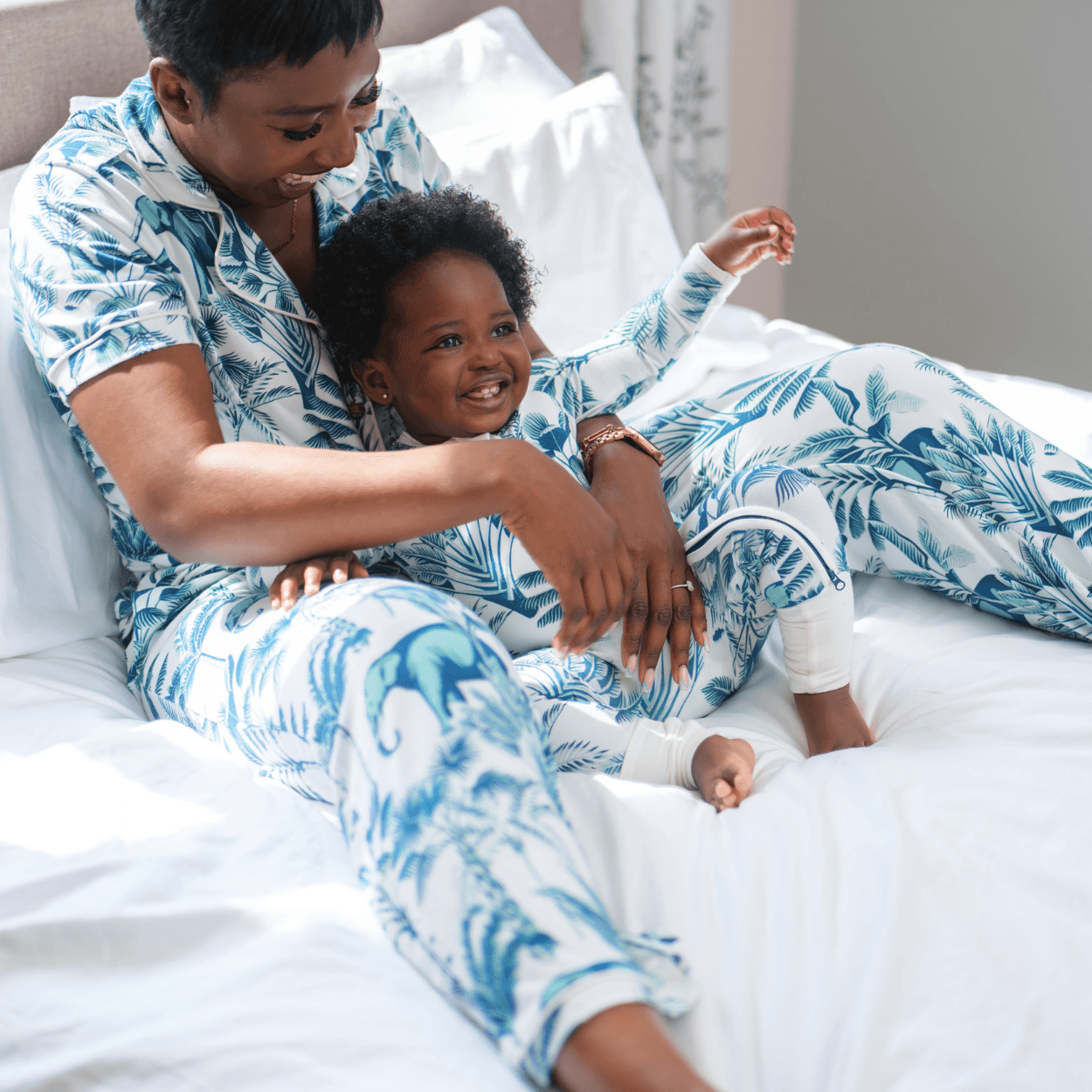 Women's Bamboo Pyjama Long Set - Elephant - Zipster